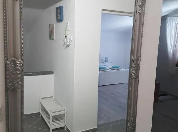 Blue Horizon - With 2 Terraces